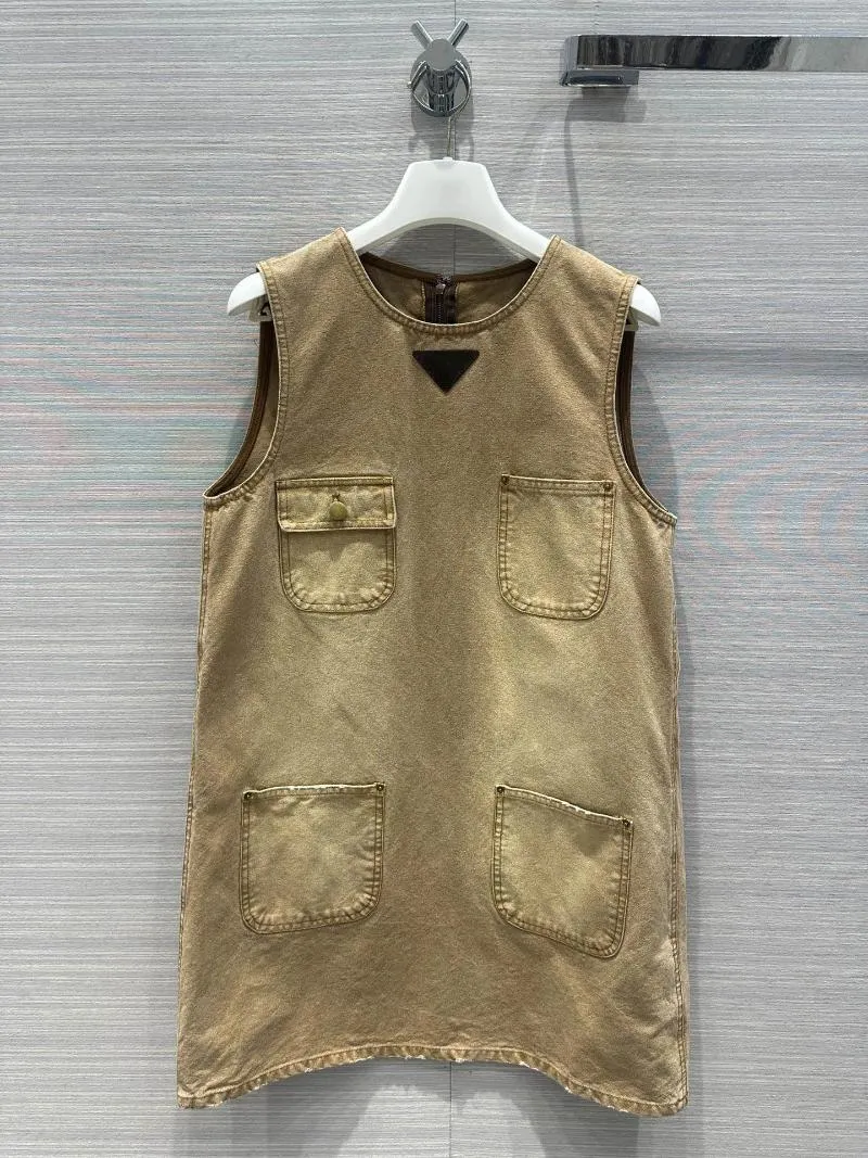Casual Dresses Summer Heavy Process Wash Water To Do Old Cross-color Treatment Cargo Pocket Dress. The Classic H Version Is Tall