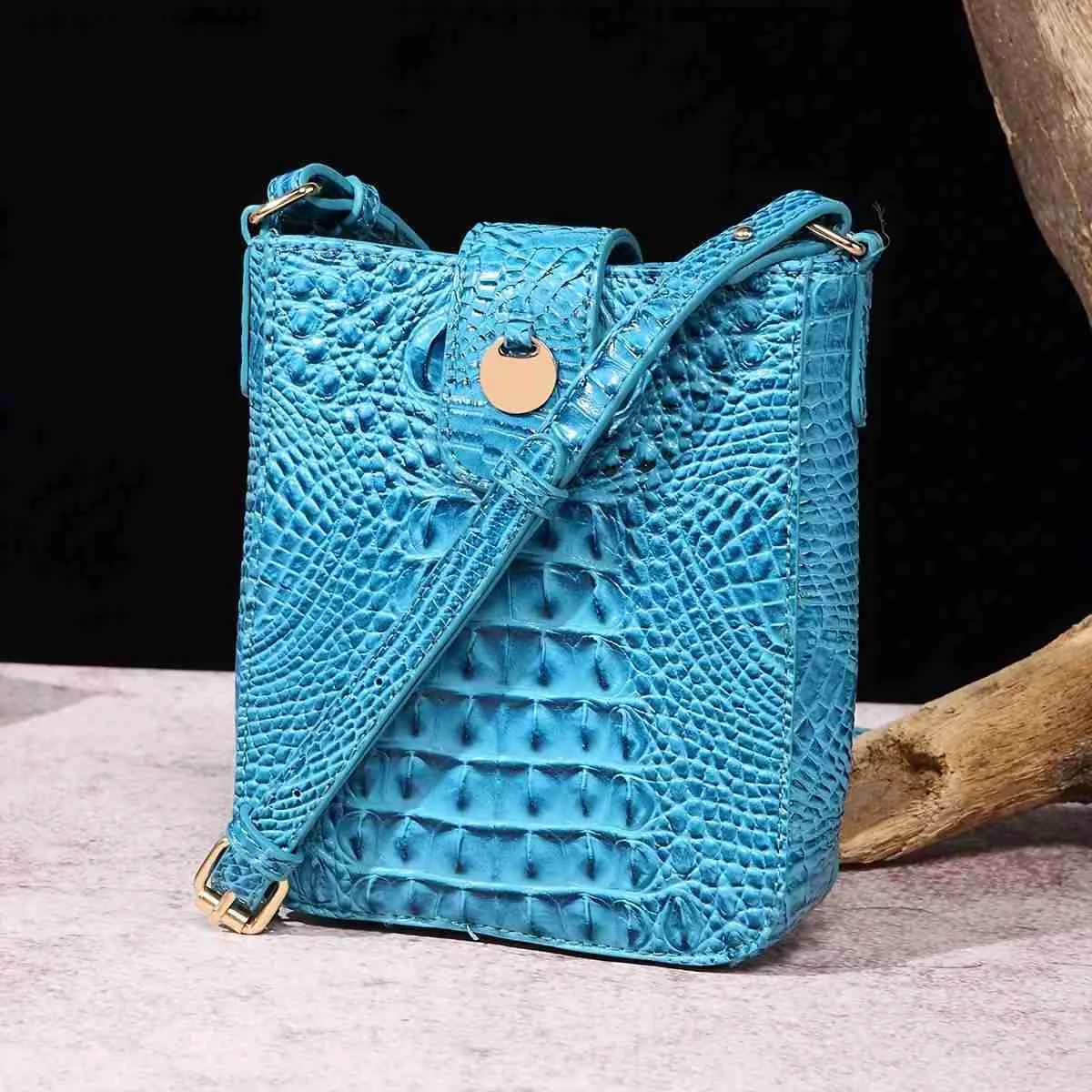 Andere zakken kruisen lichaamskrokodil in reliëf met dames lederen tasbeurs elegante crossbody tas