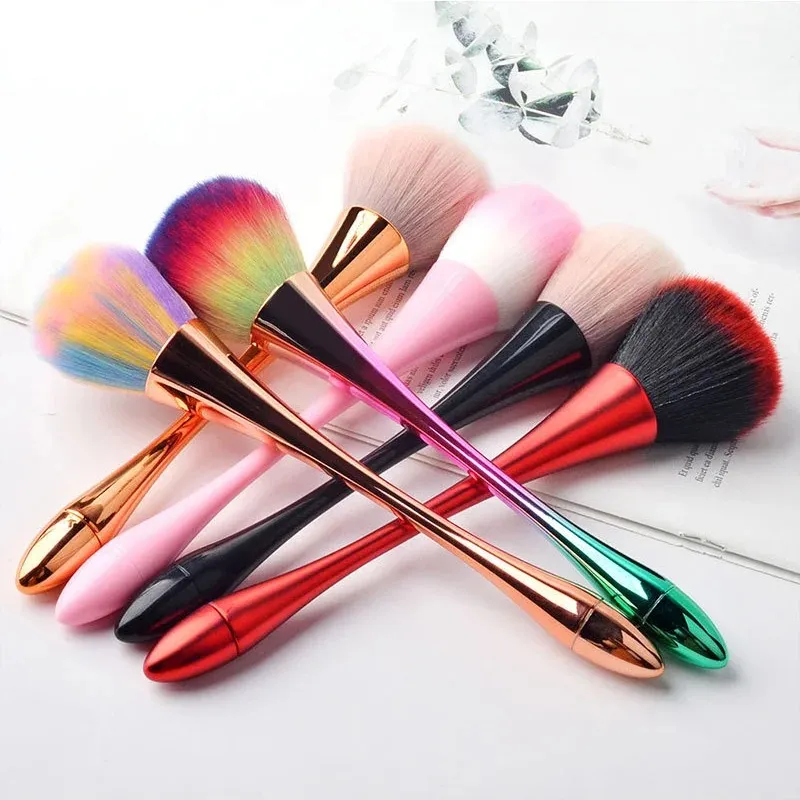 Brosse professionnelle de maquillage grand maquillage pour rougir en poudre en or rose et outil de maquillage de cheveux de couleur de visage - poils doux de haute qualité pour parfait