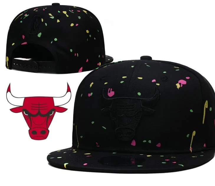 American Basketball „Bulls” Snapback Hats 32 Drużyny luksusowe projektantów finałów szafka na szatnię Casquette Sport Hat Strapback z powrotem regulowany czapkę a18
