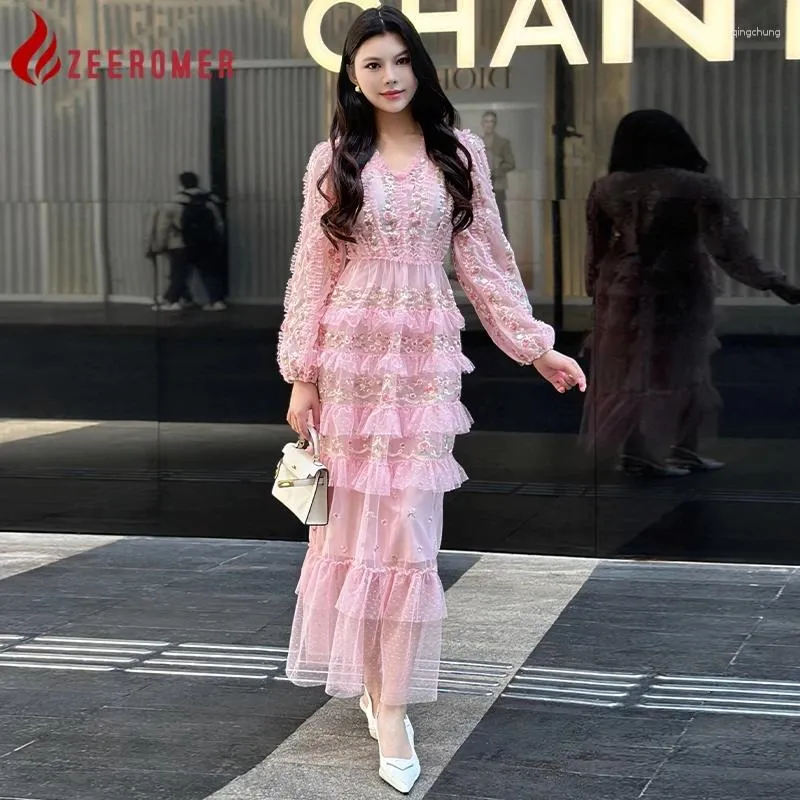 Casual Dresses 2024 Spring Luxury Pink Lace Patchwork Mesh Brodery Maxi Dress Women V Neck Long Sleeve Flower Ruffles Cake Party