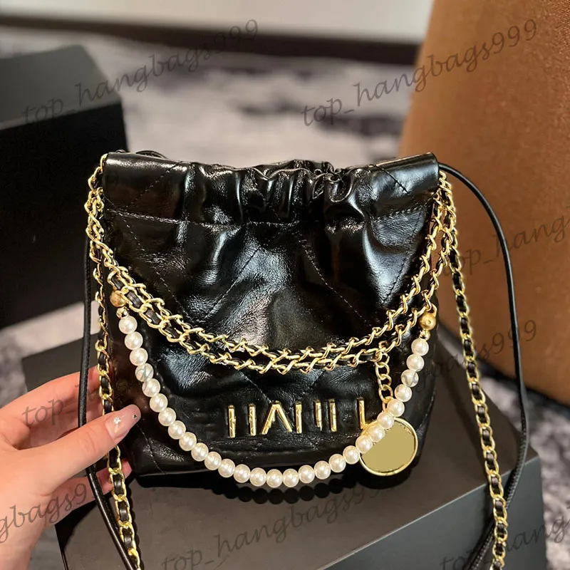 Damdesigner Oil Wax Leather Drawstring 22 Shopper Cross Body Shoulder Bags Pearls Gold Chain Clutch Purse With Coin Charms stor kapacitet Designer Pocket 18x20cm