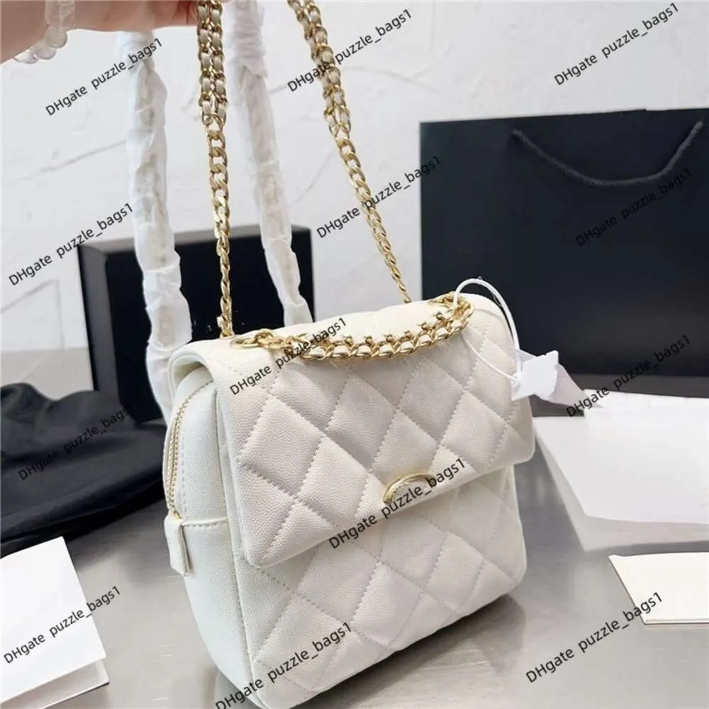 Women's luxury handbag New Chain Underarm Bag Diamond Grid Versatile Backpack handbag fashion Casual handheld Small Square Single Shoulder bag
