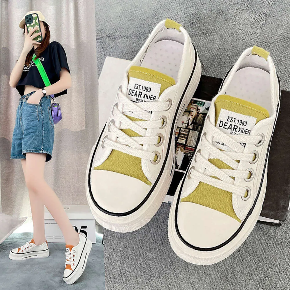 Canvas 2024 Autumn New Thick Sole Lace Up Student Commuter Shallow Mouth Small White Casual Board Shoes Female