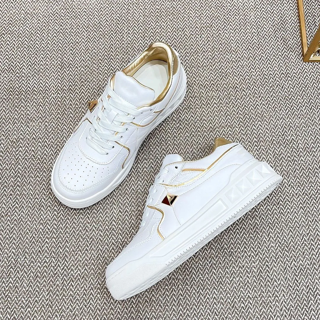 2024 New Fashion Designer runway White gold casual shoes for men and women lace-up ventilate comfort all-match Leather splice Flat shoes DD0406H 38-44 7