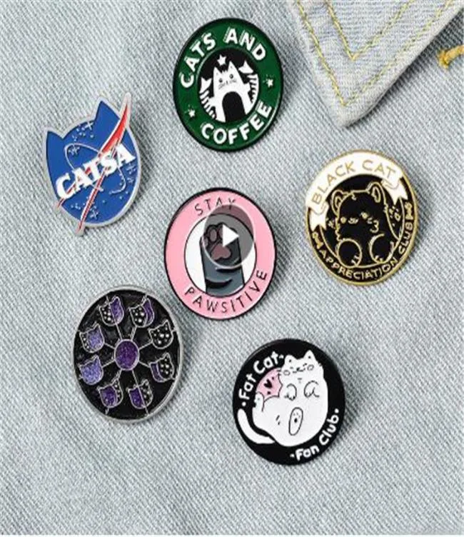 Cats Club Emaille Pin Cat Planet Moon Cafe Paw Badge Custom Kätzchen Brosche Revers Pin Jeans Shirt Bag Süßes Tierschmuck Geschenk9925005