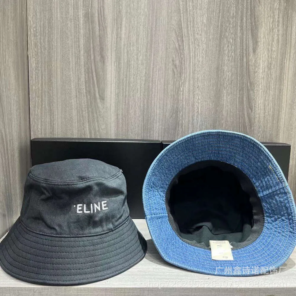 Version haute coréenne de CE avec des lettres correctes, un chapeau de pêcheur en denim, une protection pliable en plein air pour femmes, un ombrage solaire et un petit chapeau de bassin pour le visage