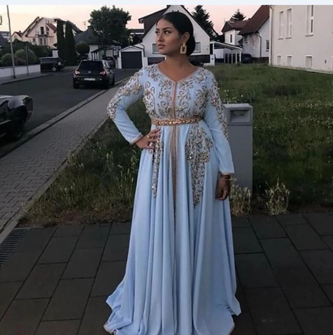 Sky Blue Marockan Caftan Evening Dresses V Neck Crystal Algeriet Arabiska muslimska specialtillfällen Klänningar Festklänningar Gästklänning2934900