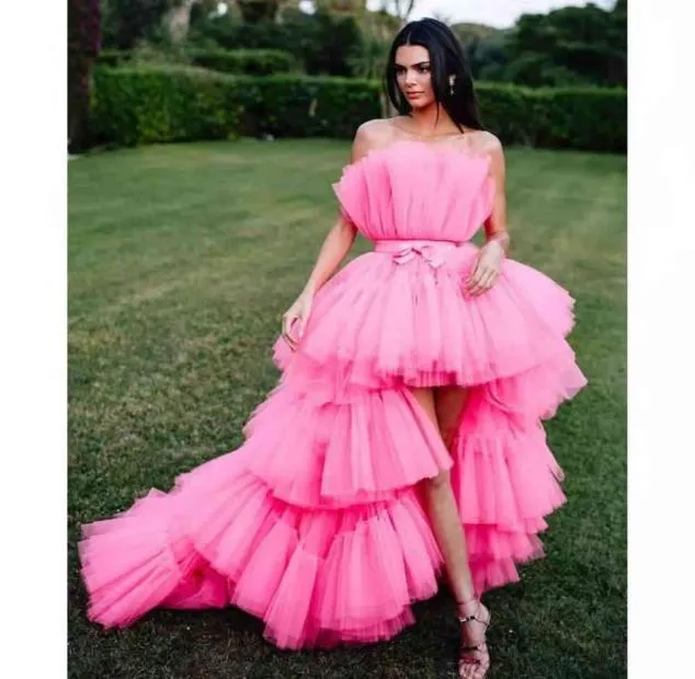 Hohe niedrige süße rosa tüll abgeschlossene kleid vestido de festa Rüschenstufe Partykleid Abendkleider Reales Bild Abiye Gece ElbiseSI5061122