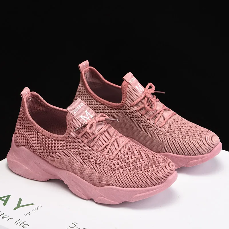 Baskets plates extérieures pour femmes respirant confortable chaussures décontractées printemps été nouvelles chaussures de course noires blanc quatre-vingt-six