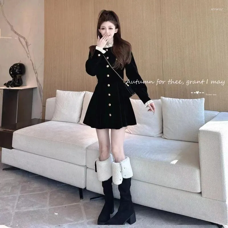 Korean Fashion Velvet High Setting Slim Dress with Lace Splicing for Women