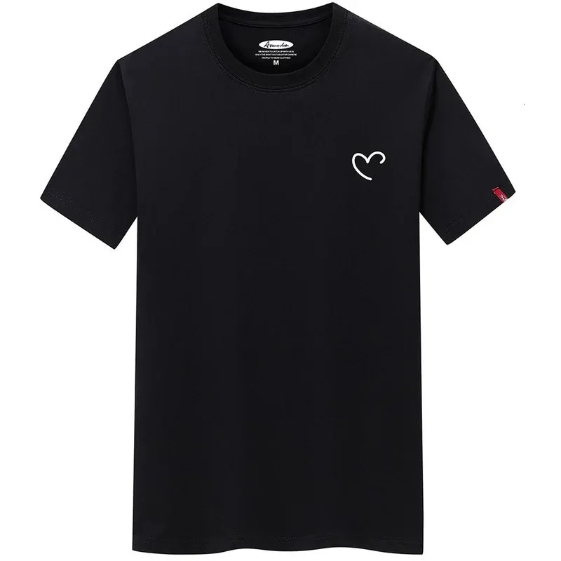 T-shirt pour les hommes Overating Summer Mens Coton Shirts Men T-shirt décontracté T-shirt Love Heart Print Tshirt O-Neck HEEVE MAN TOPS 240409