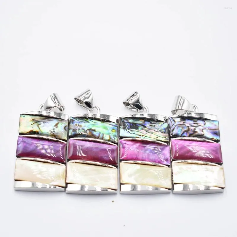 Colliers de pendentif Fashion Vintage colorée Shell Pendants Charms Natural Mother of Pearl for Bijoux Making 4PS / Lot Wholesale