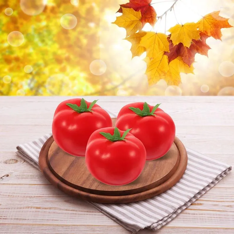 Dekorative Blumen 6pcs Realistische Tomatenmodell künstlich simuliertes Gemüse präsentieren Requisiten