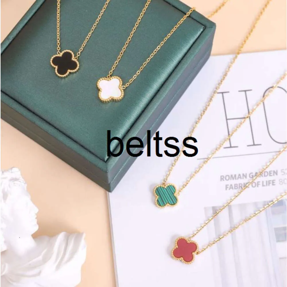 18K Gold Plated Necklaces Luxury Designer Necklace Flowers Four-leaf Clover Cleef Fashional Pendant Necklace Wedding Party Jewelry no box