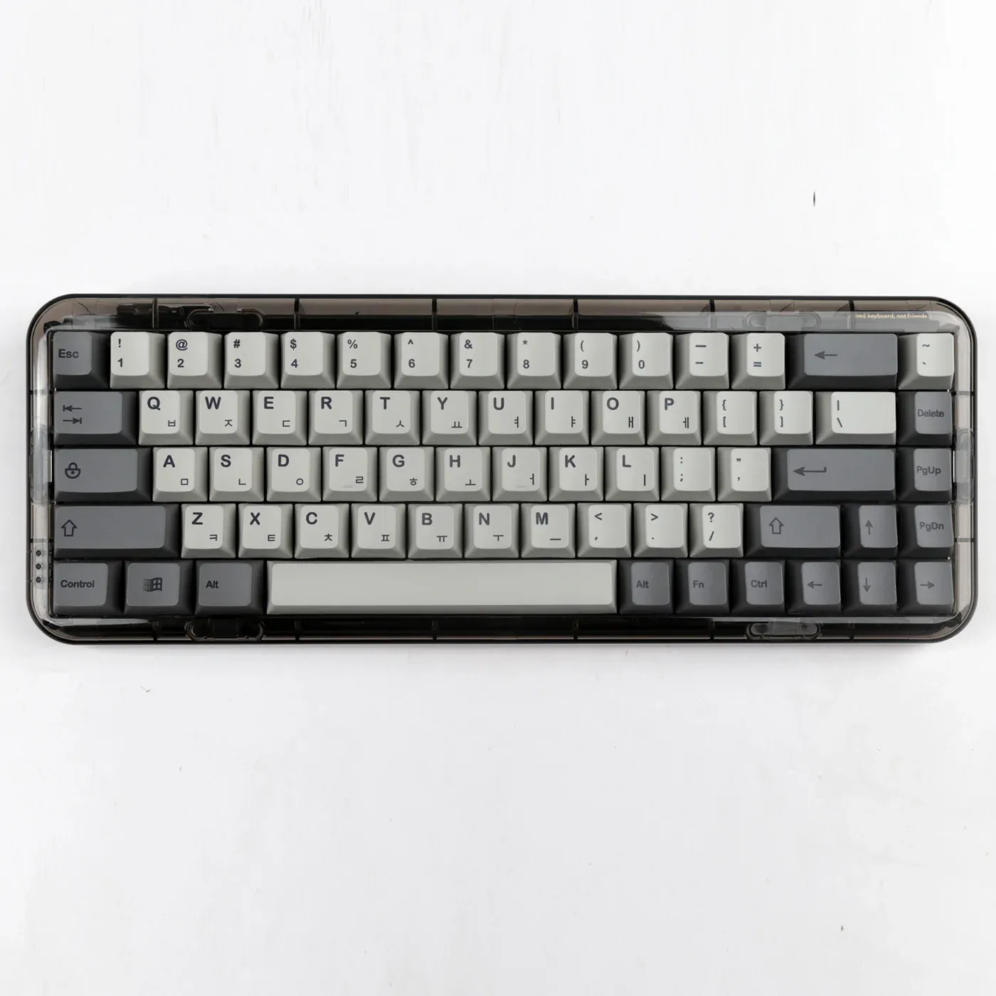 Tillbehör GMK 9009 Korean KeyCap Retro Cherry Profile 134 Keys/Set Dyesub PBT Korean Keycap för anpassat mekaniskt tangentbord ISO -tangentknappar