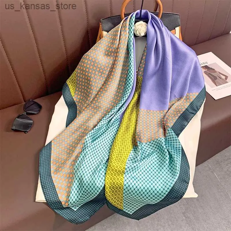 Écharbes 110x110cm Femmes Square Square Hijab Femme Design Imprimez Lady Châle Wraps Bouncands Bufanda Grand Bandana Luxury 20232404098U77