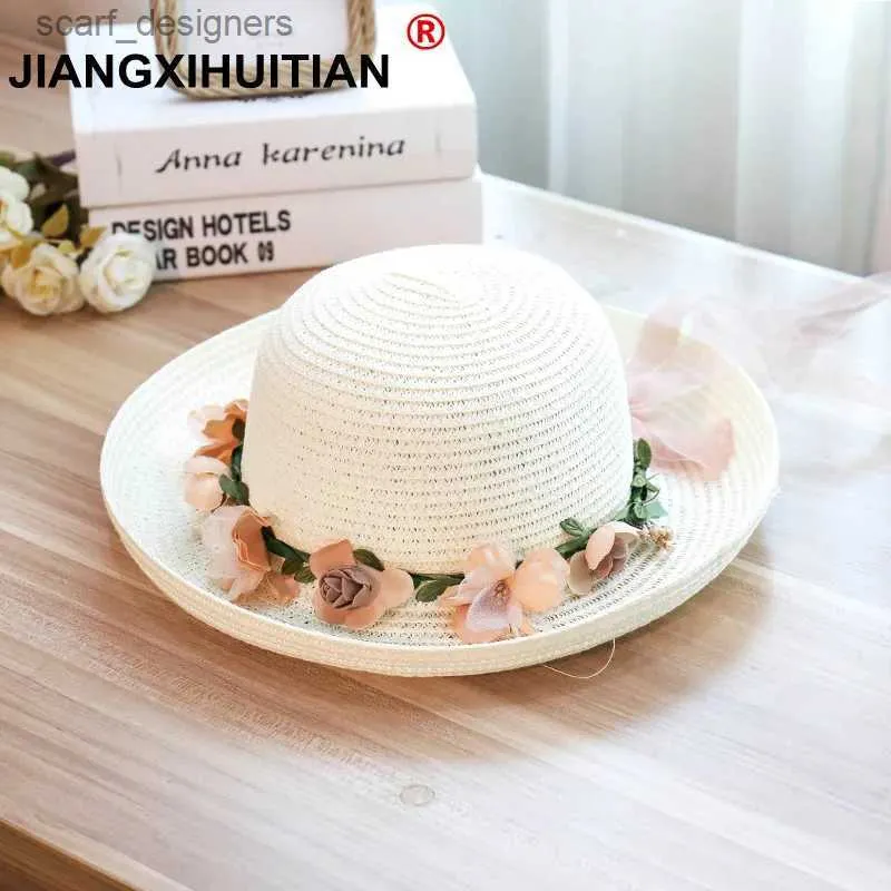 Wide Brim Hats Bucket Hats 2018 Hot Summer Femmes décontractées Femmes Madiennes Wide Brim Flowers Bage Chatle Soleil Chapeau