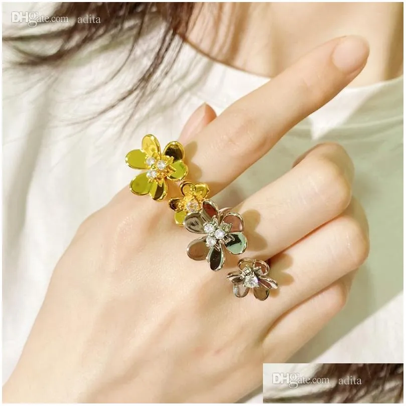 Band Rings Four Leaf Clover Ring Natural Shell Gemstone Gold Plated 18K For Woman Designer T0P Quality Diamond Official Reproduction Dhziy