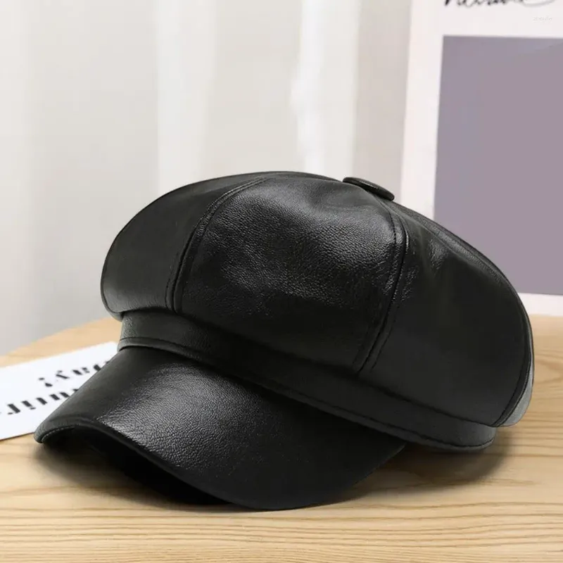 Basker kvinnor basker hatt elegant faux läder för retro solskydd med korta brim andningsbara målare mössa damer