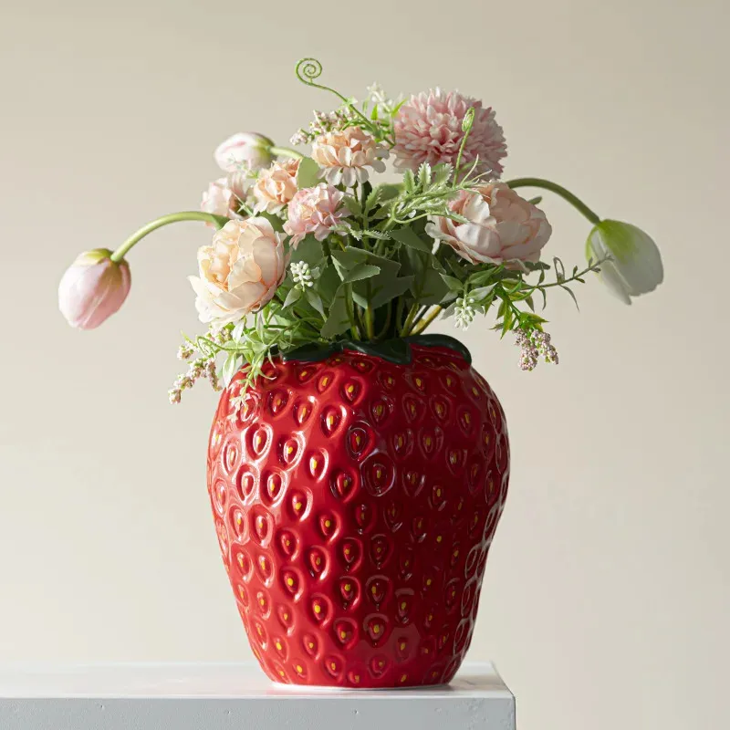 Strawberry Vase Ceramic Vase Cartoon Fruit Floral Arrangement Accessories Hydroponics Terrarium Home Decoration Accessories 240329