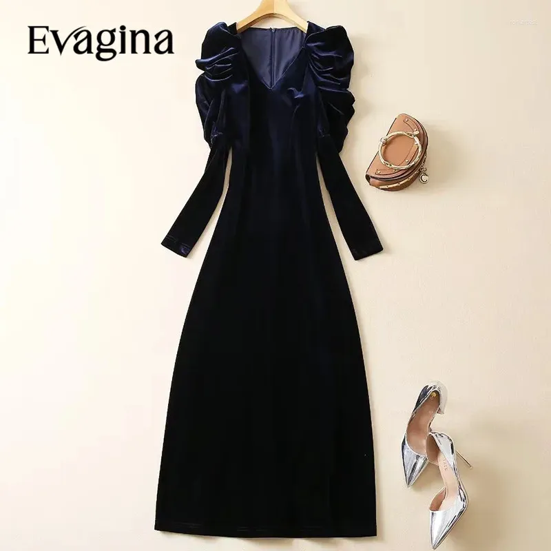 Casual jurken Evagina Fashion Runway Designer Dames V-Neck Bubble Lange mouw Globed donkerblauw Temperament fluwelen Vintage jurk