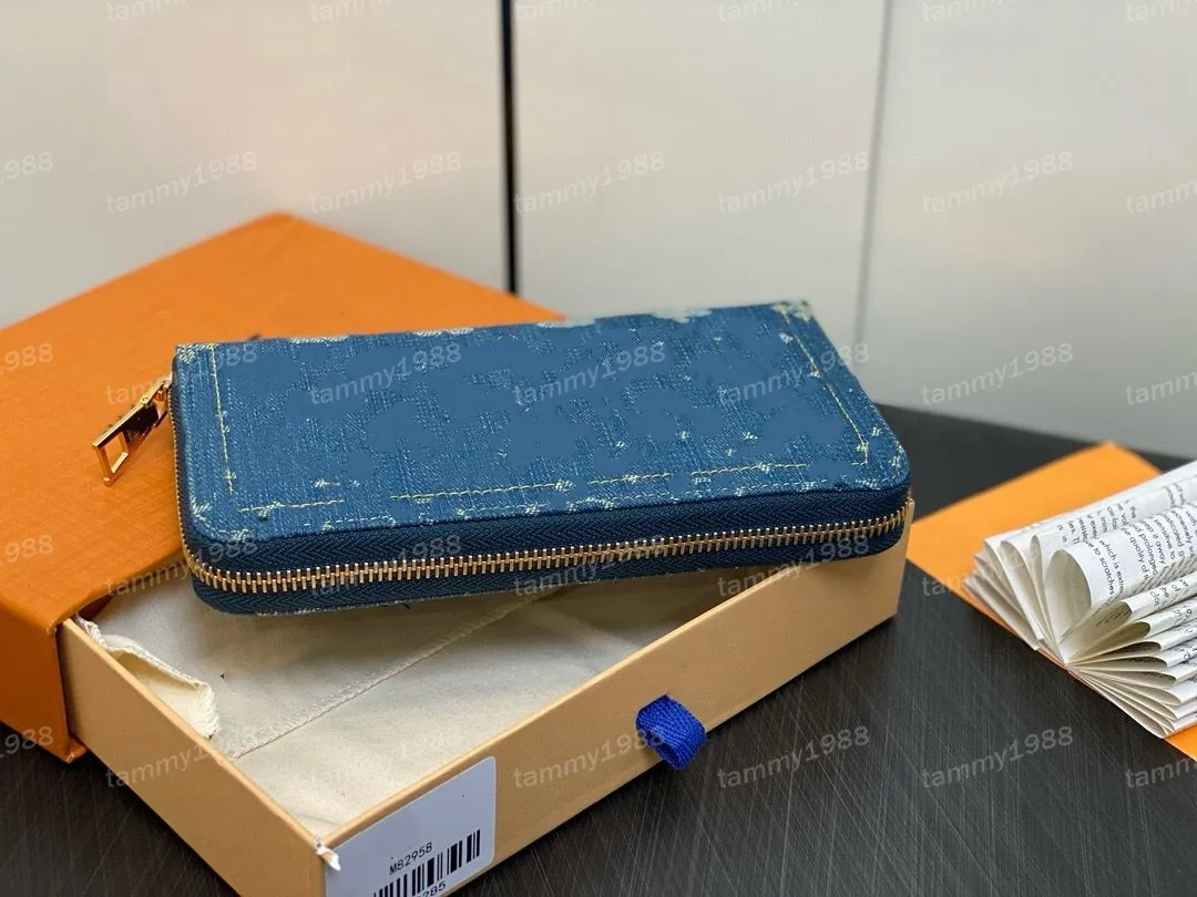 Denim Zippy Wallet LL10A Mirror High Quality Card Bag Designer Coin Key Wallet Exquisite Packaging  Wallets & Holders M82958