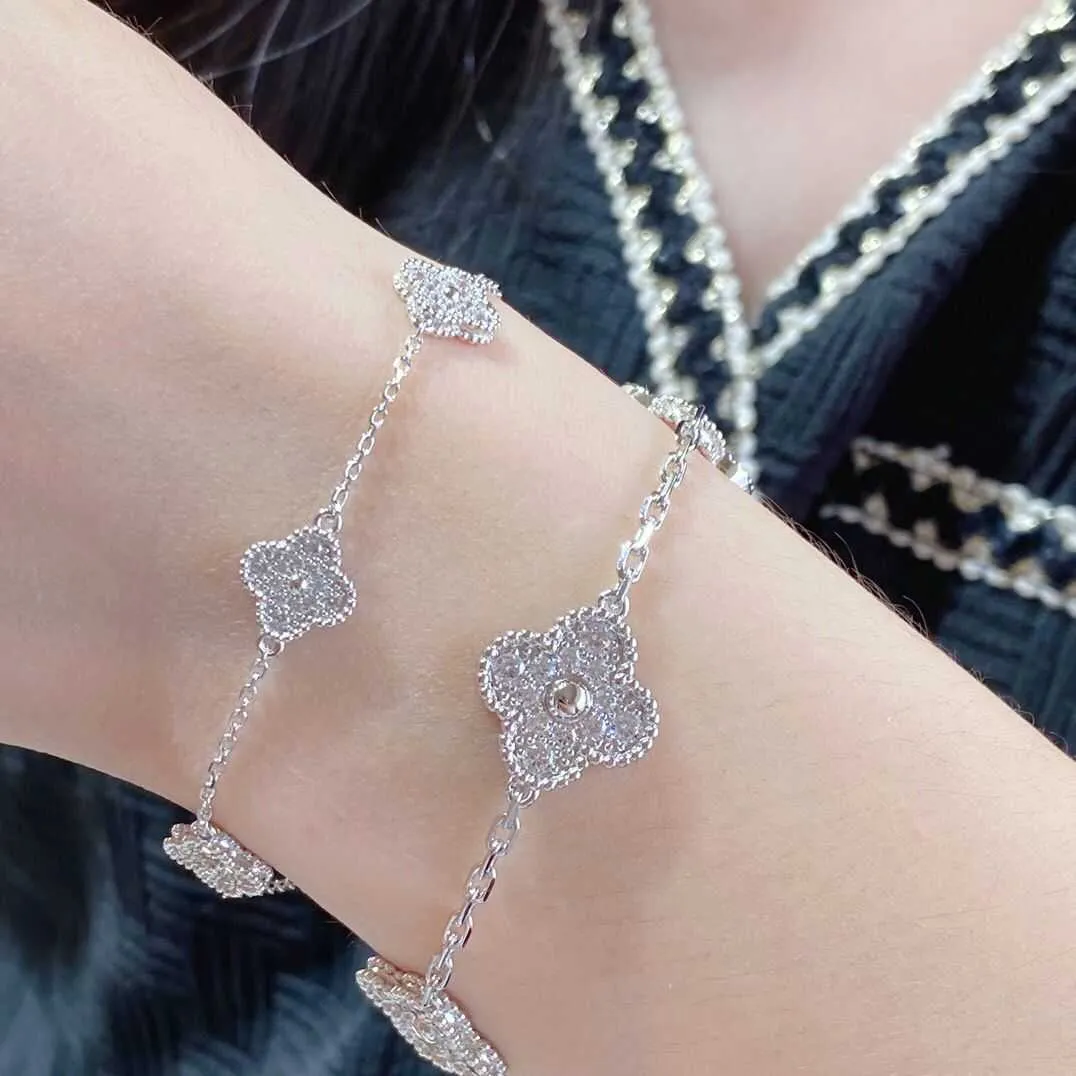 Feerie Van Armband Four Leaf Gräs Fem Flower Armband Pure Silver Plated 18K Gold Full Diamond Necklace Collar Chain White Earrings Six