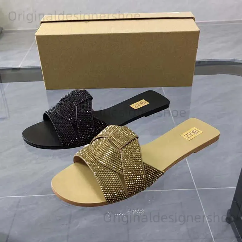 Slippers 2023 Summer New Gold Shiny Cross Strap Slippers Women Wear Hot Diamond Flat Bottom Beach Sandals Outside T240409