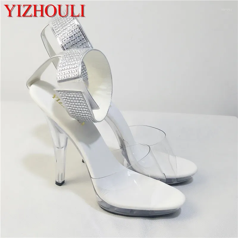 Сандалии летние прозрачные хрустальные каблуки с серебряными блестками Свадебная обувь танцует 13 см в высоту