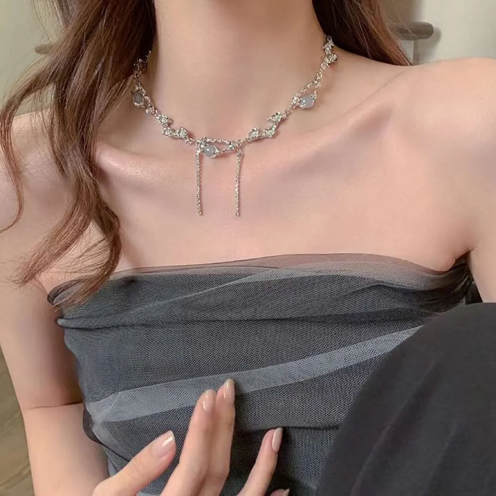 White Moonlight Stone Zircon Necklace for Women, High Grade, Colorless, Sweet and Cool Summer, Spicy Girl, Internet Red Matching Jewelry, Collarbone Chain Trend