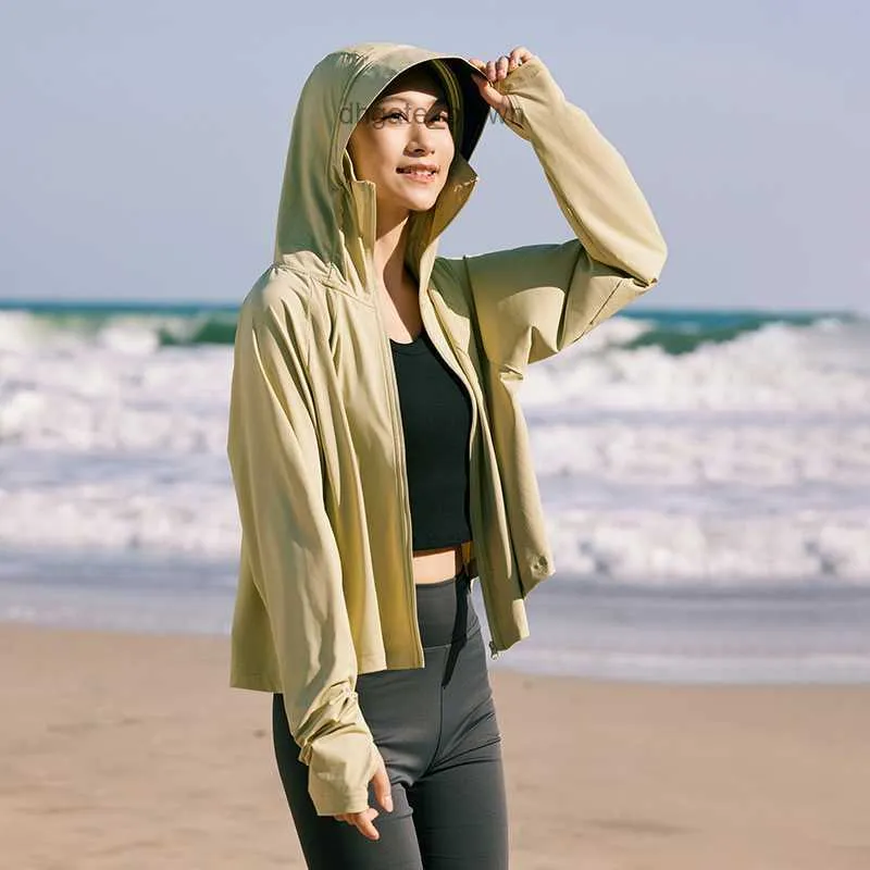 24 neue Sonnenschutzanzüge für Frauen mit abnehmbaren schwarzen Gummibrims Sommer -Sonnenschutzanzügen mit UV -Schutz und Atmungsaktivität Mode Oberbekleidungstrend