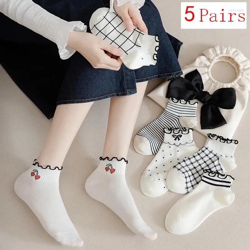 Kadın SOCKS 5 Pairswomens Bahar Snd Yaz İnce Ins Moda Sıradan Sevimli Japon Tekne Öğrenci Dantel Kadın