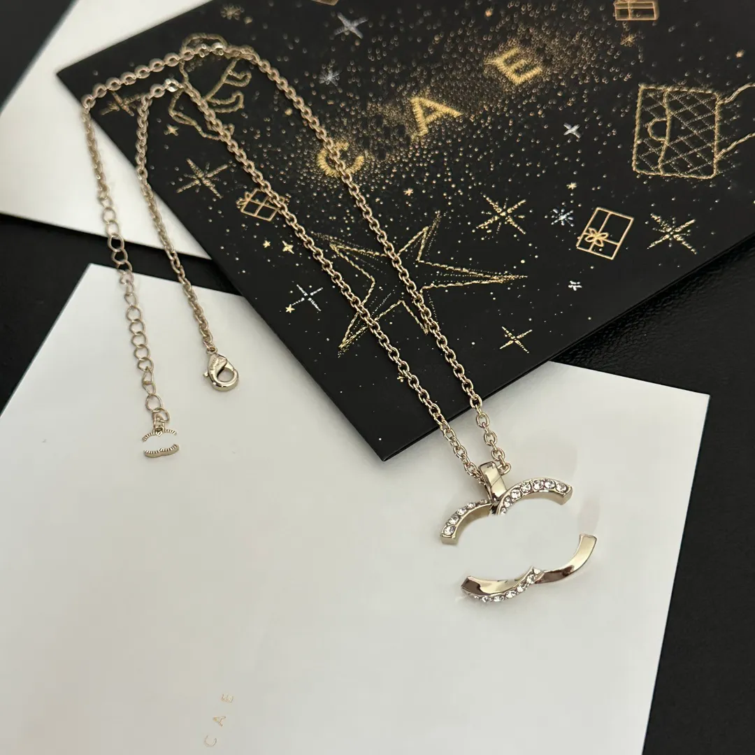 Boutique Gold-Plated Necklace Brand Designer Designs High-Quality Necklaces Exquisite Gifts High-Quality Necklace For Charming Personalized Girls Box