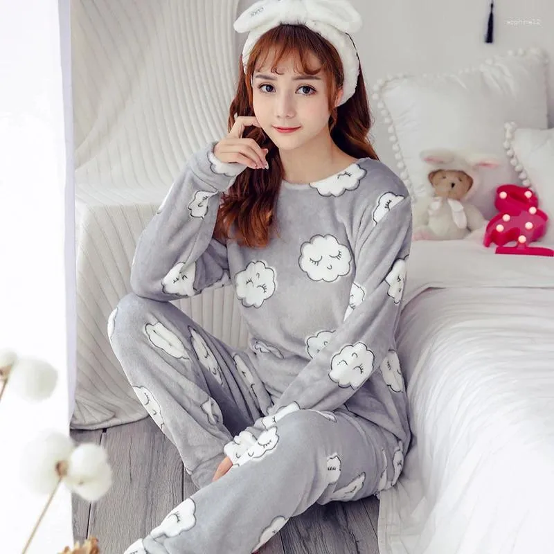 Home Kleding Winter Winter Vrouwen met lange mouwen Pyjama Set Cartoon Clouds Coral Fleece Dikke warme pyjama's vrouwelijk flanel slaapkleding broekpak