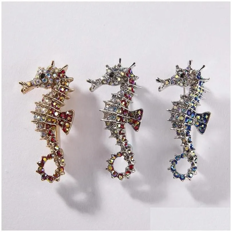 Pinnen, broches sprankelende strass Seahorse voor vrouwen 3-kleuren schattige zeedierskantoor casual revers pins huwelijksfeest kleding juwelen dh7yw