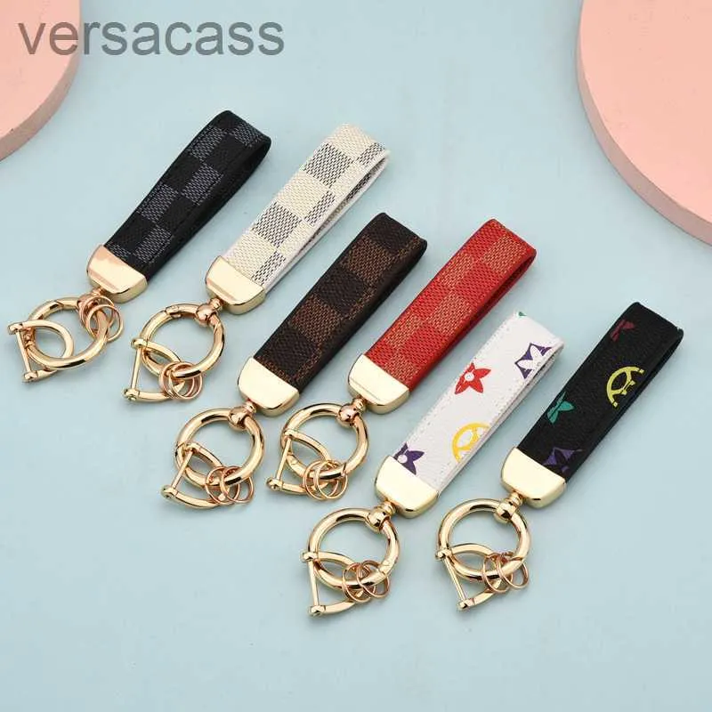 Luxury High Quality Leather Plaid Keychain Classic Exquisite Designer Car Keyring Zinc Alloy Unisex Lanyard Gift Jewelry Accessories 4L9A
