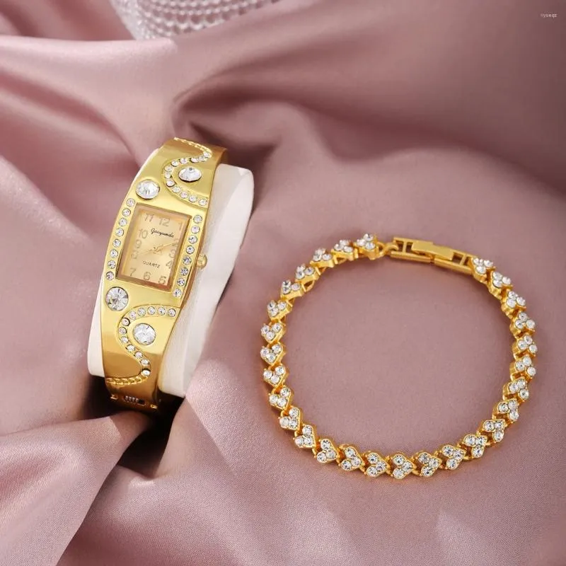 Montre-bracelets Dames Gold Square Cadran avec une boucle en alliage libre en diamant