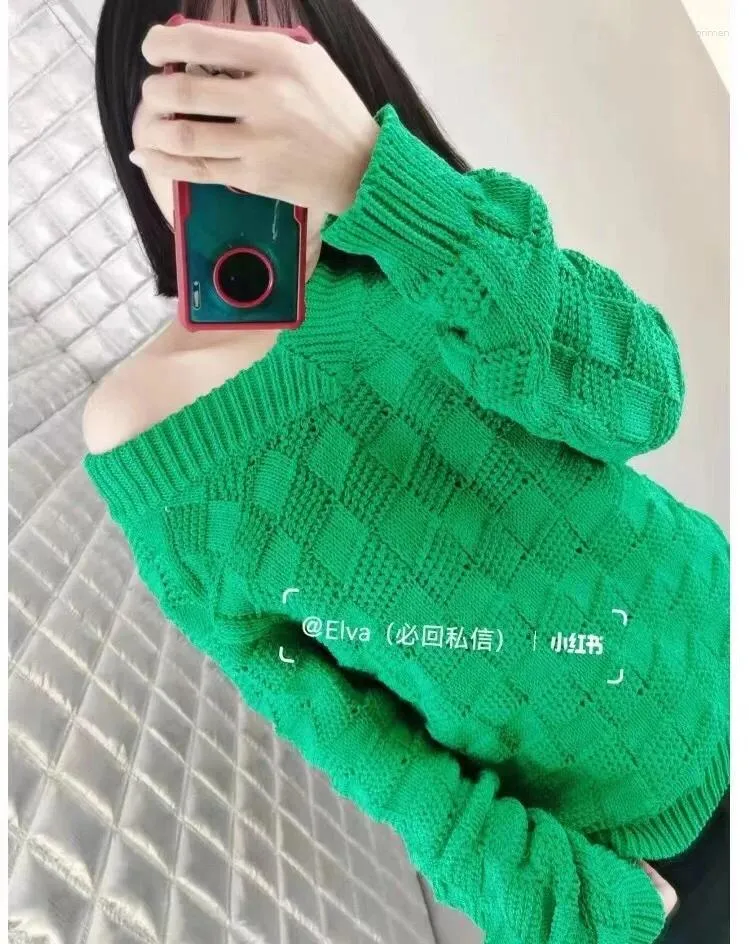 Frauenpullover Ankunft 2024 Herbstkleidung Mode Frauen Stickerei Grüne Pullover lässig V-Ausschnitt Pullover lose