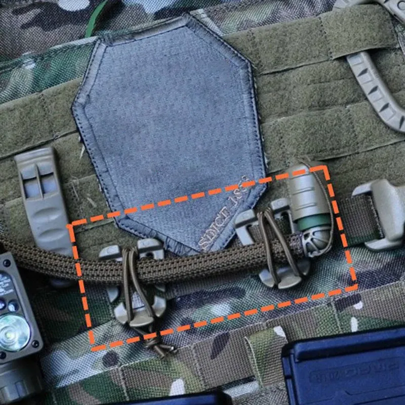 1PCS CARABINER D-RING CLIP MOLLE WEBBING EDCアタッチグリムロックバックルバックパックハイキングマウンテンキャンプスナップロックロープ