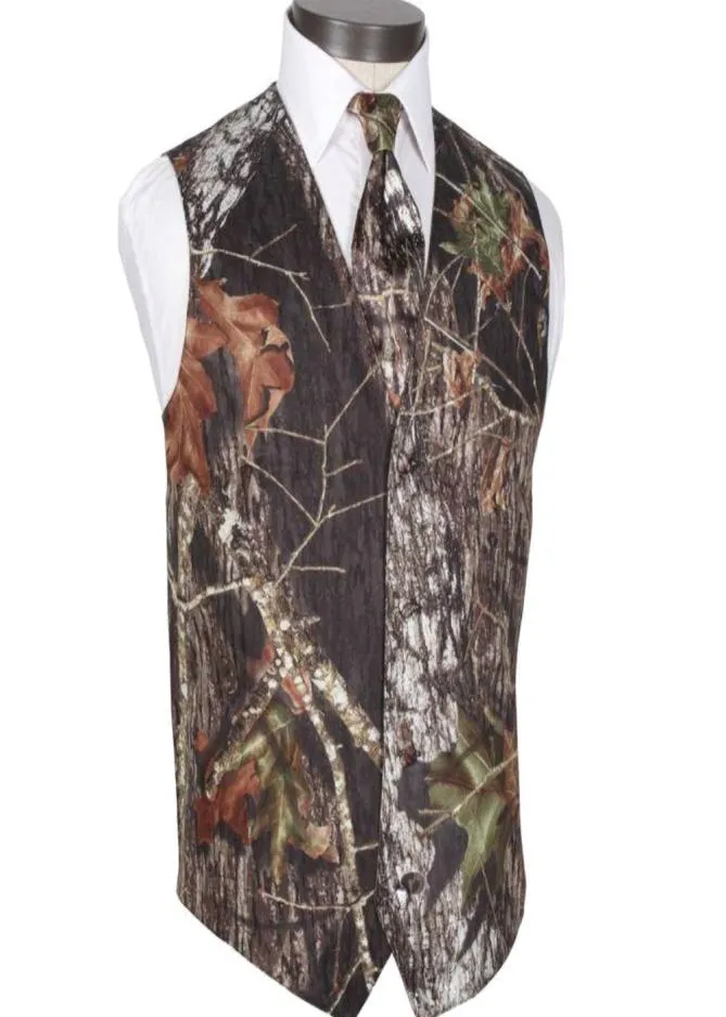 2020 New V Neck Camo Mens Wedding Vests Outerwear Groom Vest Realtree Spring Camouflage Slim Fit Mens VestSvesttie5362400