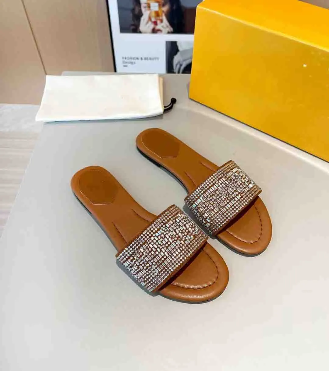 Cools Summer Brand Lady Slide Slide Slide Slide Flats Signature от Marc F- Jacobs Островая кожаная кожаная шлепанца Sliver Black White Luxury Designer Box 35-42