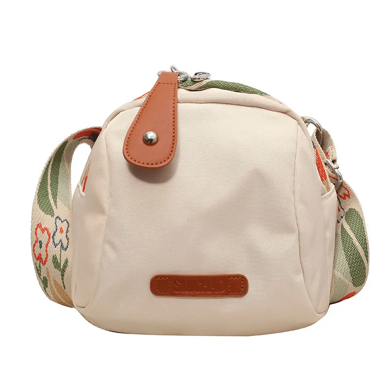 Rzeczy worki kobiety nylon zwykły patchwork duża pojemność podróżny sportowe torby Crossbody mieszają kolor