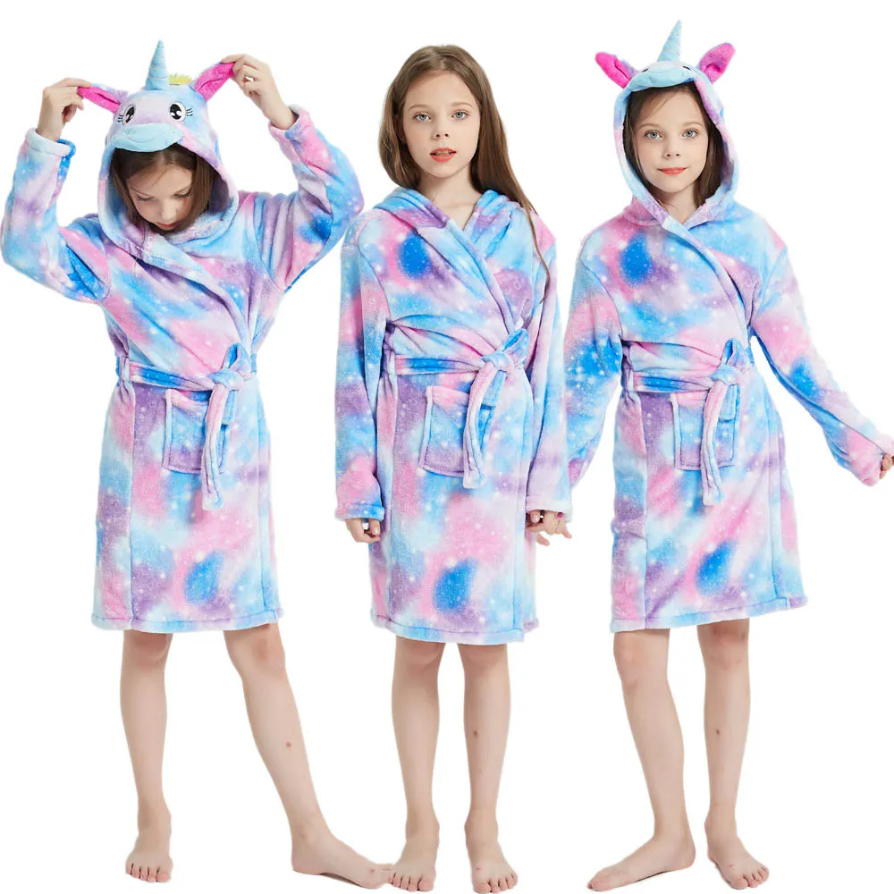 Unicorn Bathrobe for Girls Bath Robe Capuz Kigurumi Animal Pijamas Flanela de inverno Banho quente Roupas de toalha Pijama Roupas domésticas