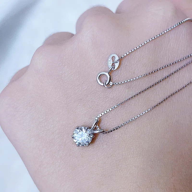 ■TATIANA■ Silver 925 Moissanite 05 Carat Necklace DN0001 1 s-l1200.png