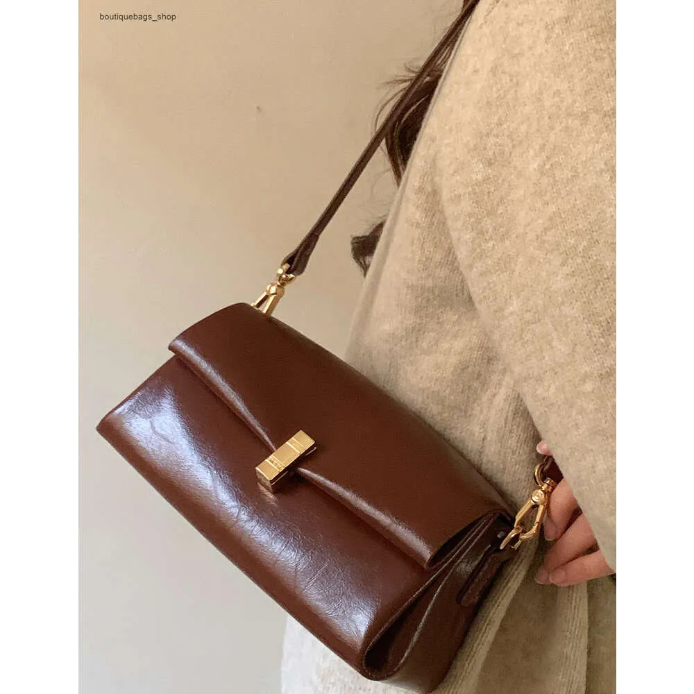 Handväska designers är heta säljare toastpåse små och underarm singel axel crossbody kvinnlig