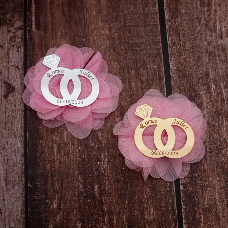 20 piezas Nombre de novio y novia de novios anillos dobles decoración de la boda espejo acrílico pegatina praty de invitado personalizado con flor