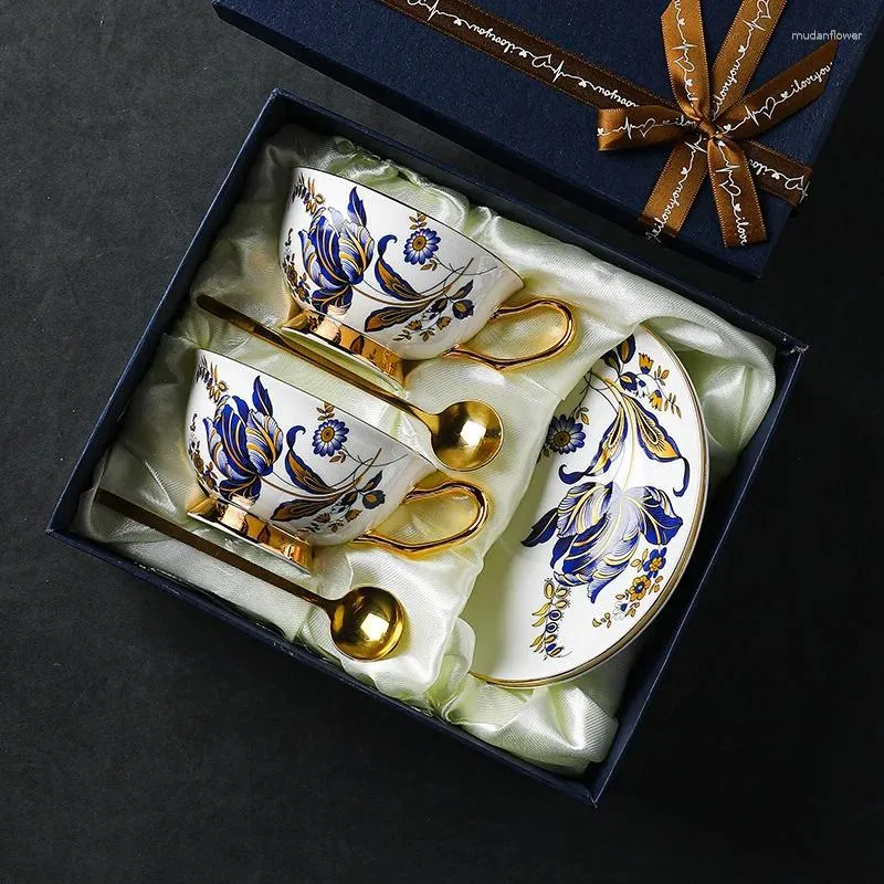 Coffeware Sets Retro Ceramic Gold-rimmed Coffee Mugs European Bone China Cups And Saucers Set Light Luxury Tea Gift