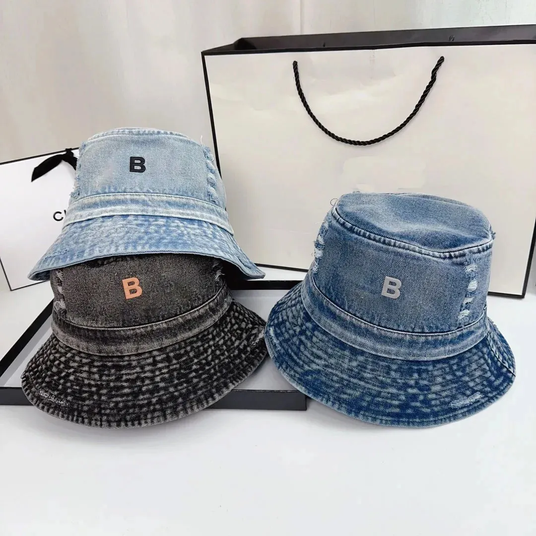 Summer Spring Designer Denim Cappello strappato Ladies Women Fashion Letter Bucket Street Cap240410