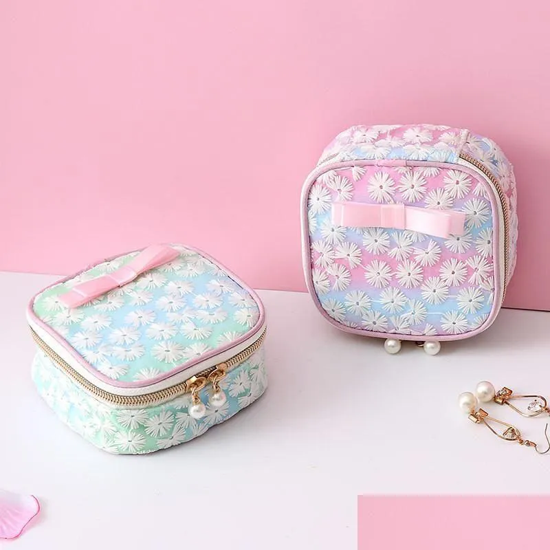 Outdoor Bags Girly Cute Mesh Embroidered Sanitary Napkin Storage Bag Portable Cosmetic Box Mti-Function Earphone Data Drop Delivery Sp Dh3Wn